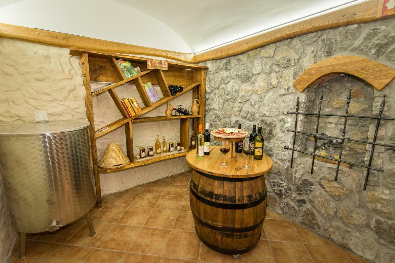Vineyard Cottage Vina In Medu Trebelno Extérieur photo